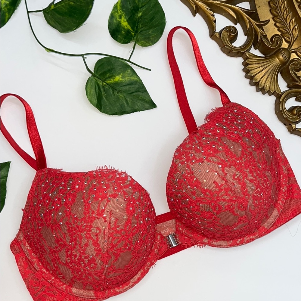 Victoria's Secret Very Sexy Push Up Bra size 36 C